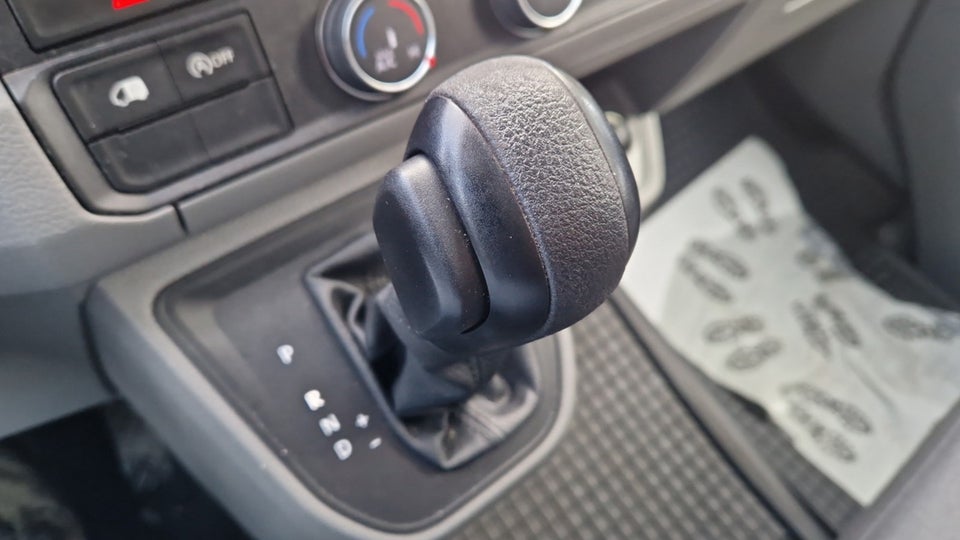 VW Crafter 35 2,0 TDi 177 Kassevogn L3H2 aut.