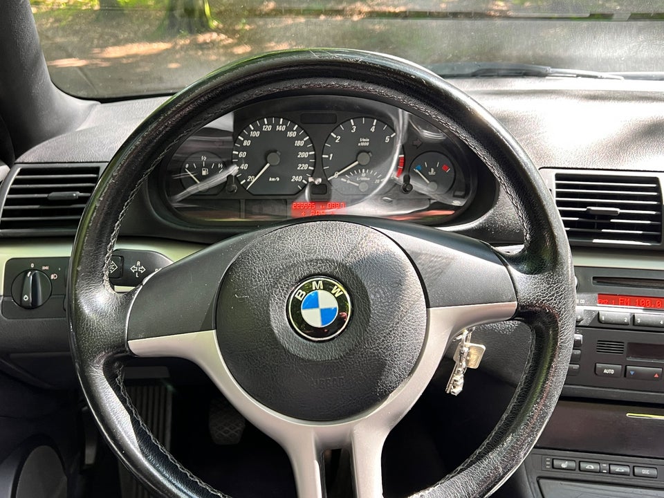 BMW 320Ci 2,2 Cabriolet 2d