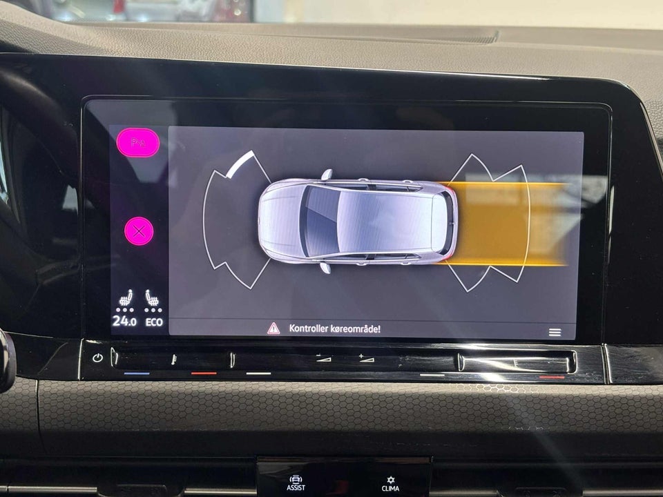 VW Golf VIII 1,4 GTE DSG 5d