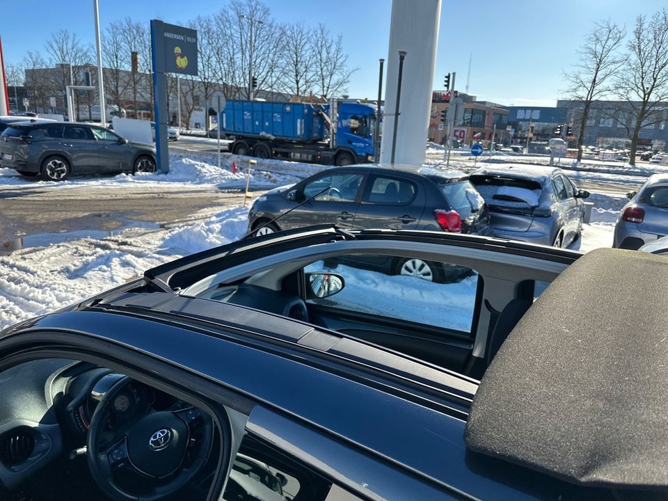 Toyota Aygo 1,0 VVT-i x-sky 5d