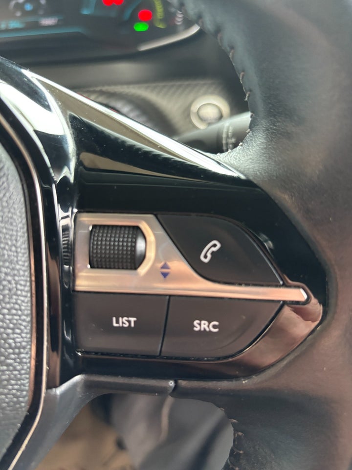Peugeot e-208 50 Allure 5d