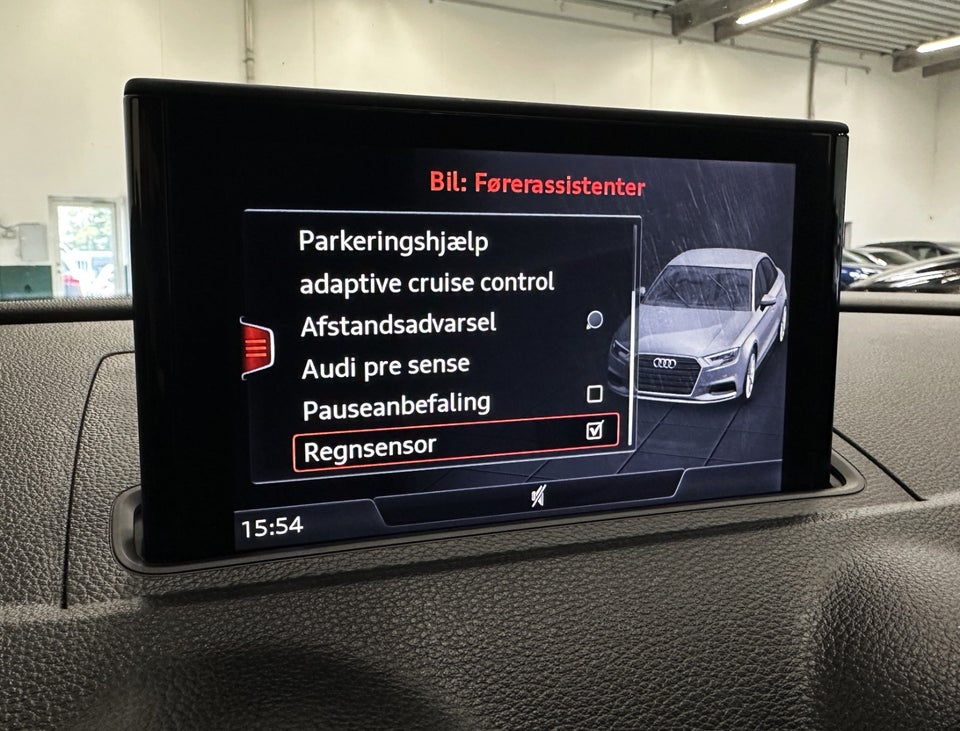Audi A3 35 TFSi Sport Limited S-tr. 4d