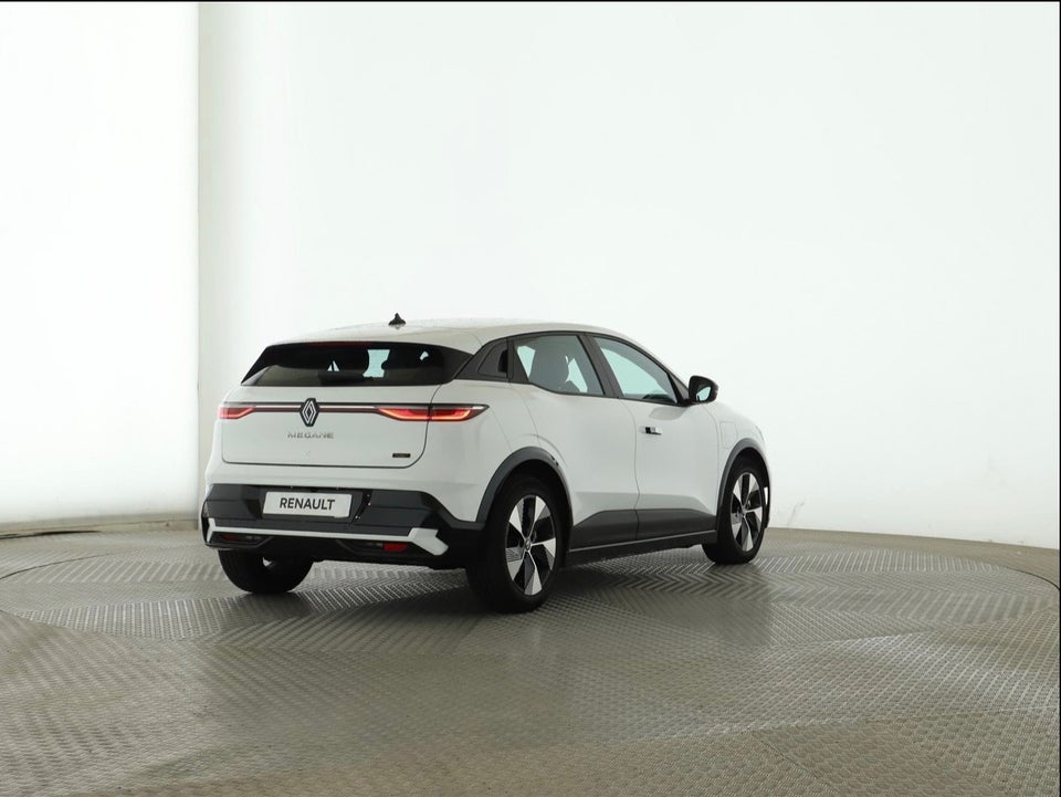 Renault Megane E-Tech 40 Iconic 5d