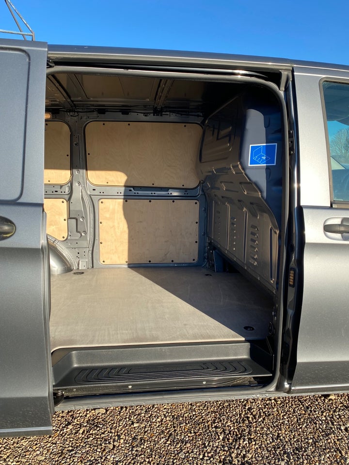 Mercedes Vito 116 2,0 CDi Kassevogn aut. L RWD