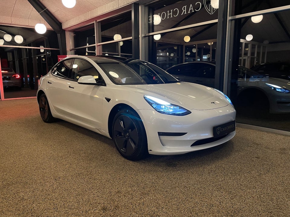 Tesla Model 3 Long Range RWD 4d