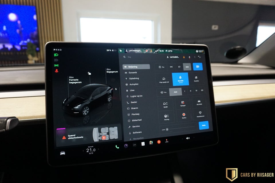 Tesla Model Y RWD 5d