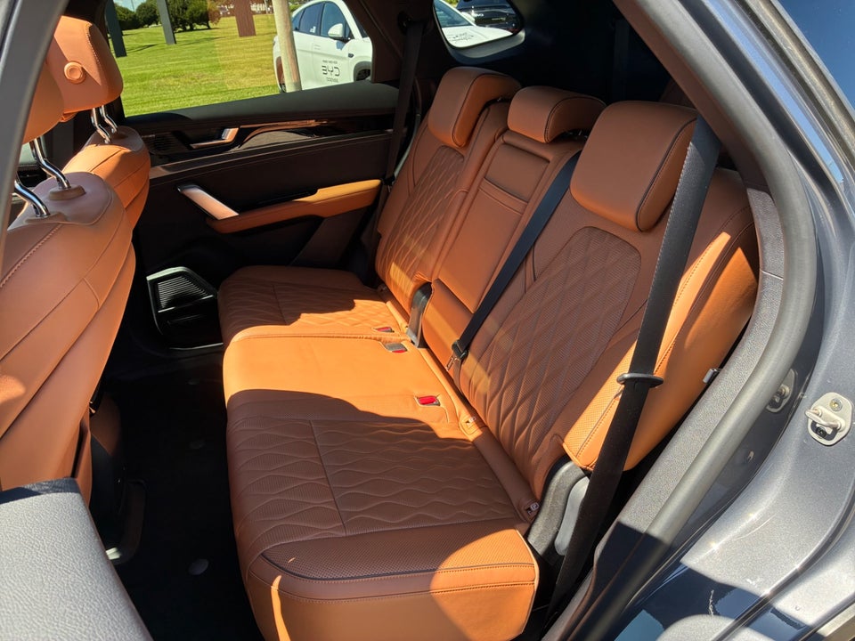 BYD Tang 109 Flagship AWD 7prs 5d