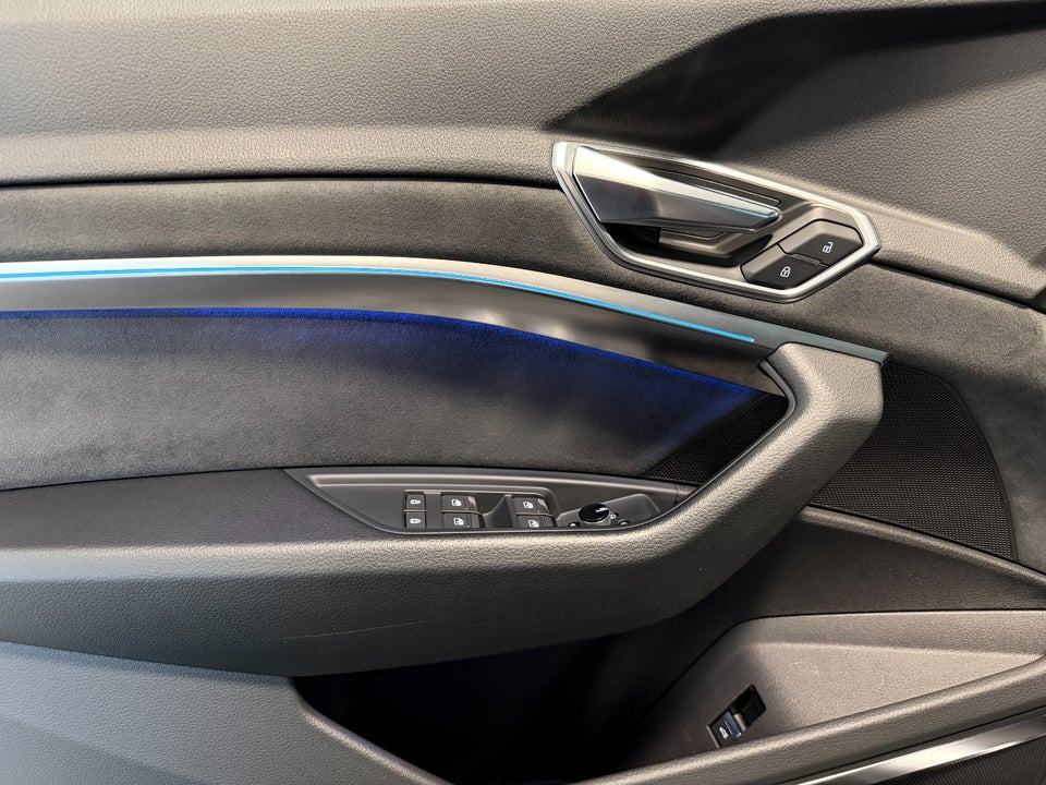 Audi e-tron 55 S-line quattro 5d