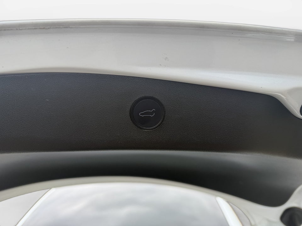 Tesla Model 3 Standard Range+ RWD 4d