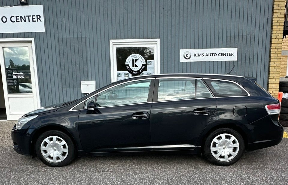 Toyota Avensis 2,0 D-4D T3 stc. 5d