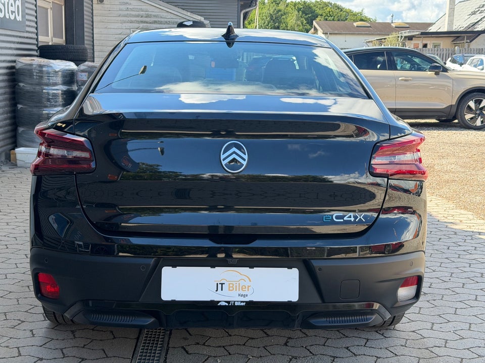 Citroën ë-C4 X 54 Plus 4d