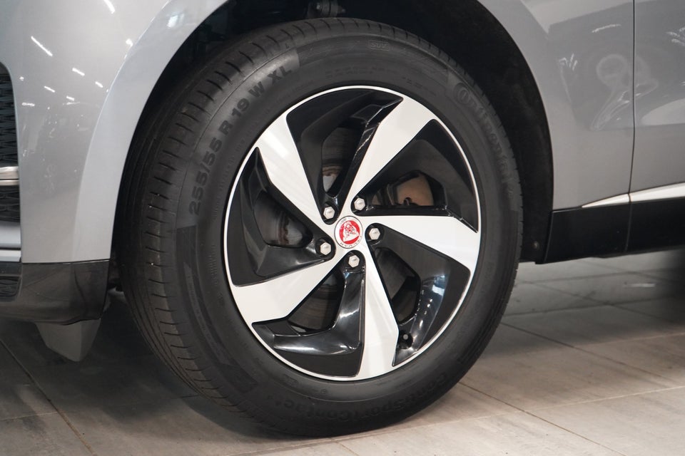 Jaguar F-Pace 2,0 P400e Signature S aut. 5d