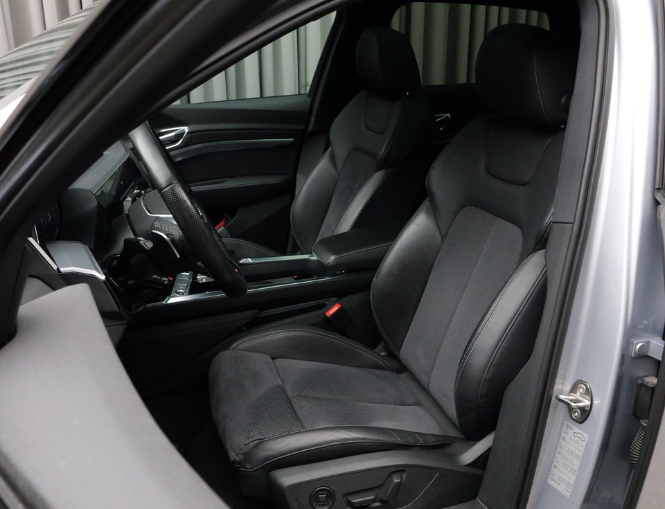Audi e-tron 55 S-line quattro 5d