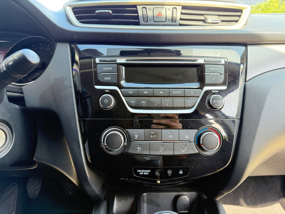 Nissan Qashqai 1,2 Dig-T 115 Visia 5d