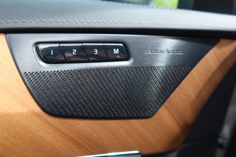 Volvo XC90 2,0 T8 ReCharge Inscription aut. AWD 5d