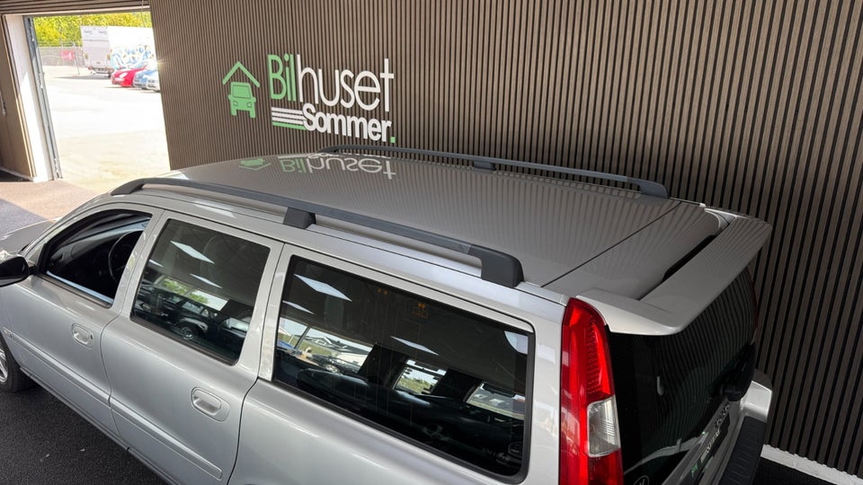 Volvo V70 2,5 T Kinetic 5d