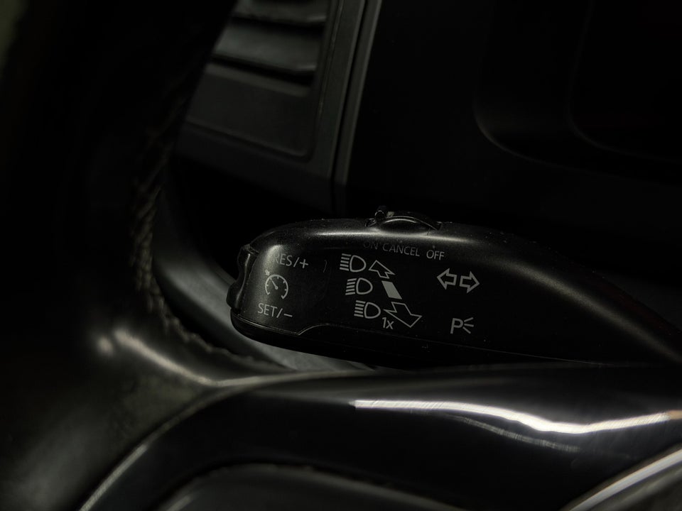 VW Transporter 2,0 TDi 180 Kassevogn DSG lang