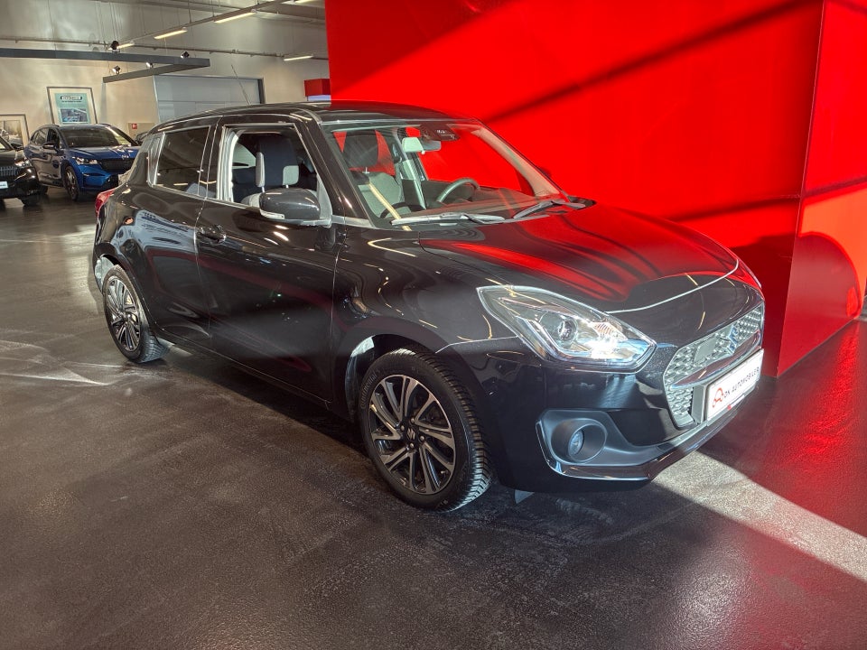 Suzuki Swift 1,2 mHybrid Exclusive CVT 5d