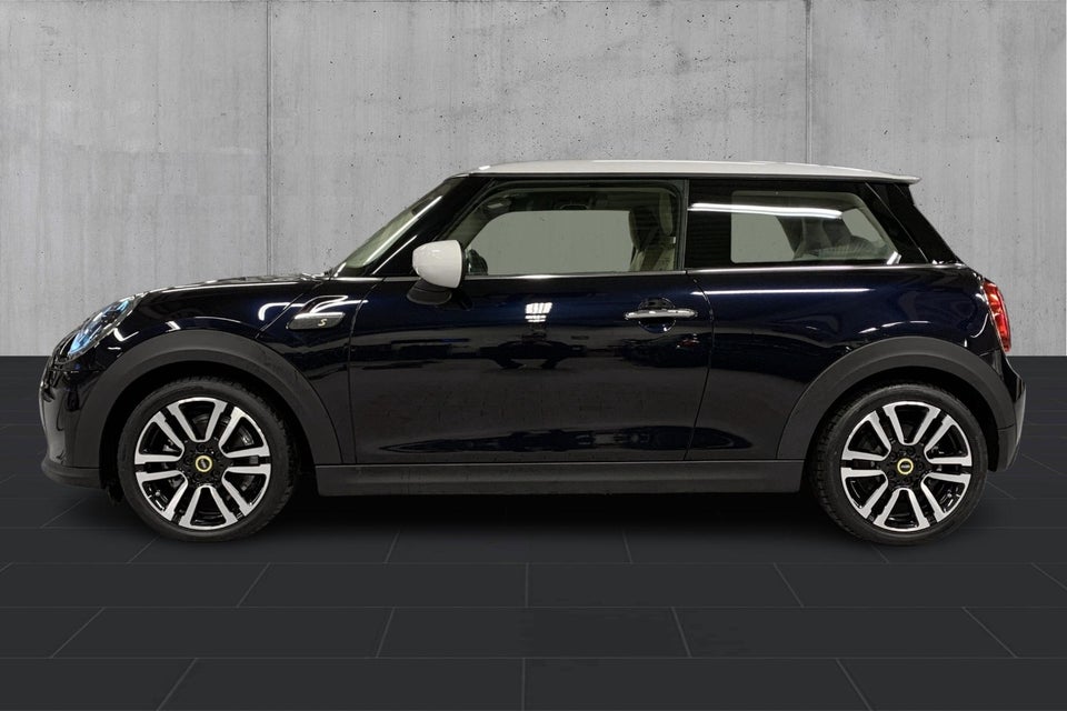 MINI Cooper SE Classic Trim 3d