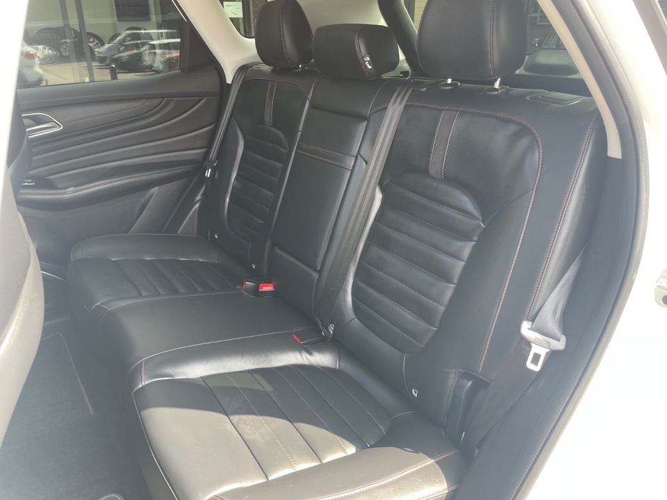 MG EHS 1,5 PHEV Luxury 5d