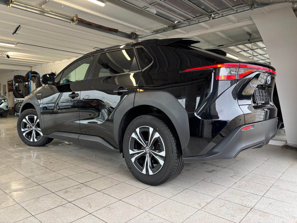 Toyota bZ4X Active 5d