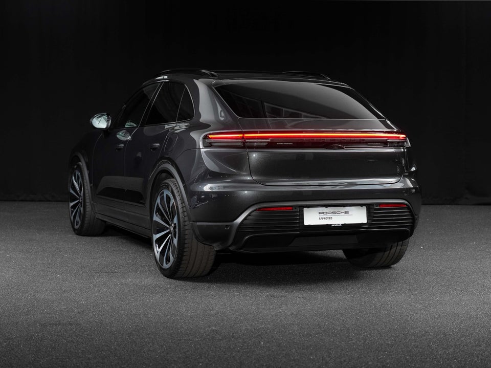 Porsche Macan 4 5d