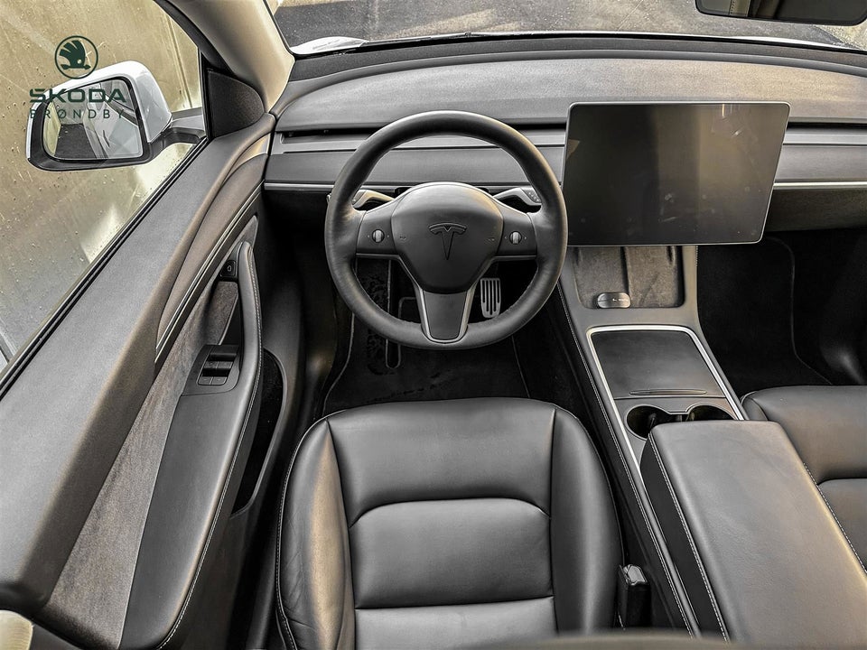 Tesla Model Y Long Range AWD 5d