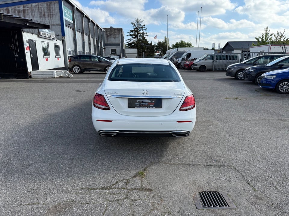 Mercedes E220 d 2,0 aut. 4Matic 4d