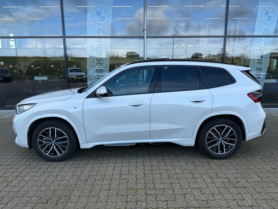 BMW iX1 xDrive30 M-Sport Premium 5d