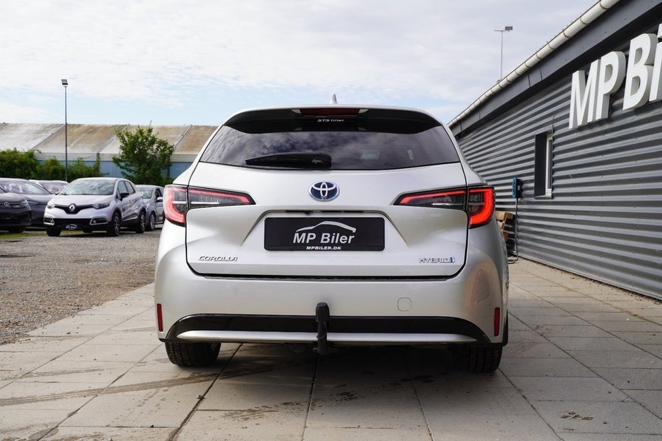 Toyota Corolla 1,8 Hybrid Premium Smart Design MDS 5d