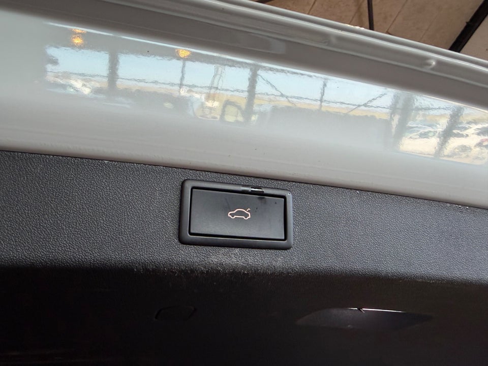 Skoda Enyaq 80 iV Plus Loft 5d