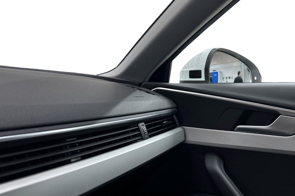 Audi A4 40 TFSi Prestige plus Avant S-tr. 5d