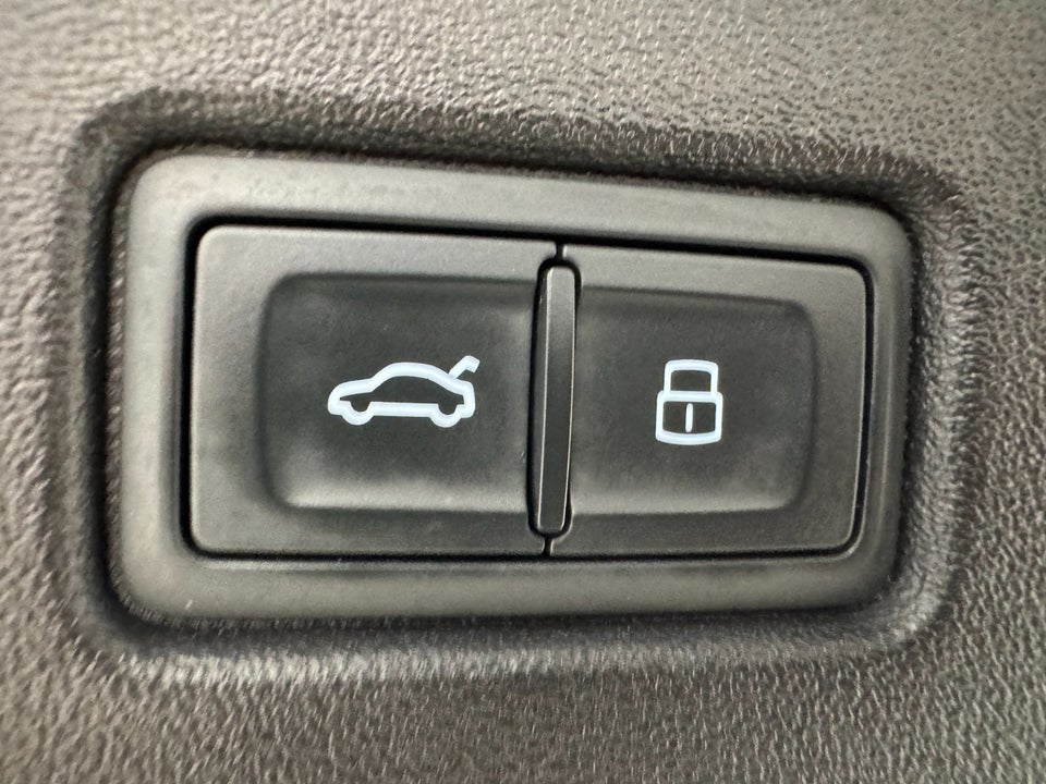 Audi Q4 e-tron 45 Attitude quattro 5d