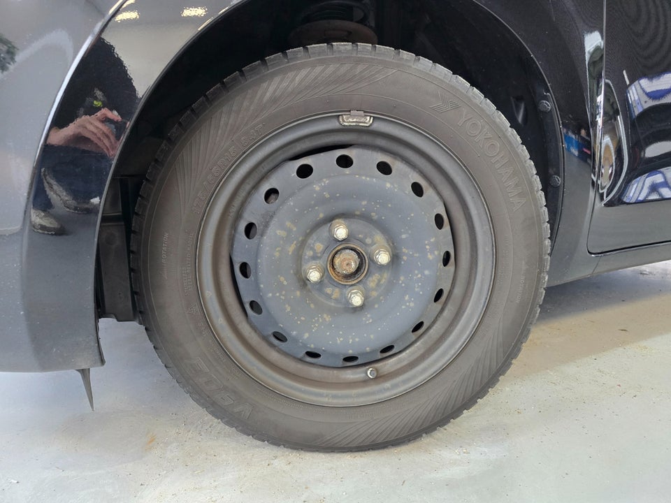 Suzuki Swift 1,2 mHybrid Action Star 5d