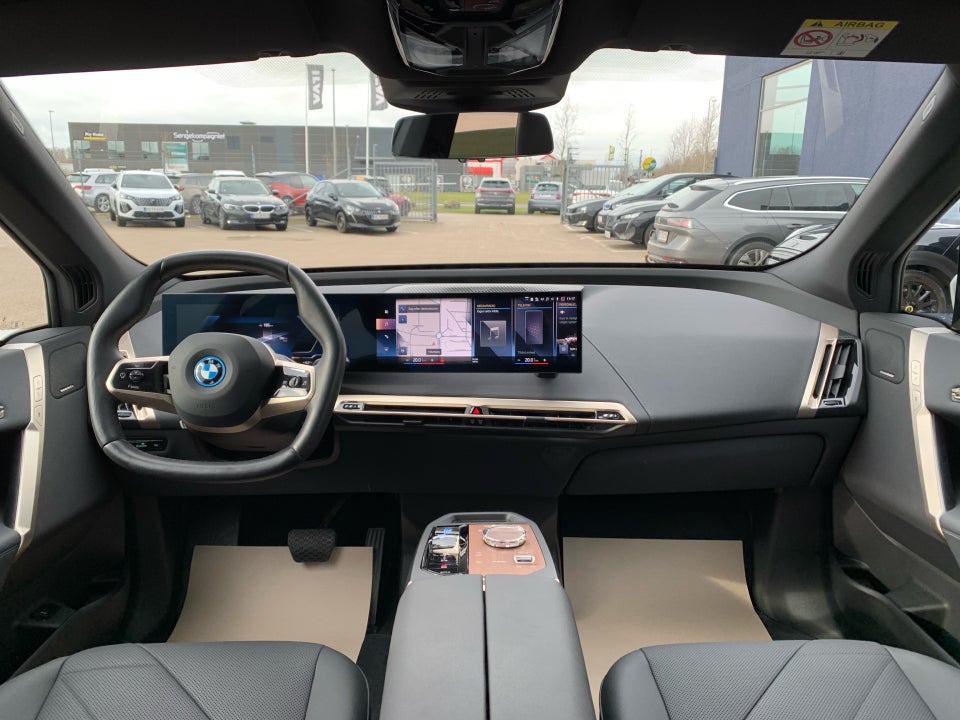 BMW iX xDrive40 5d