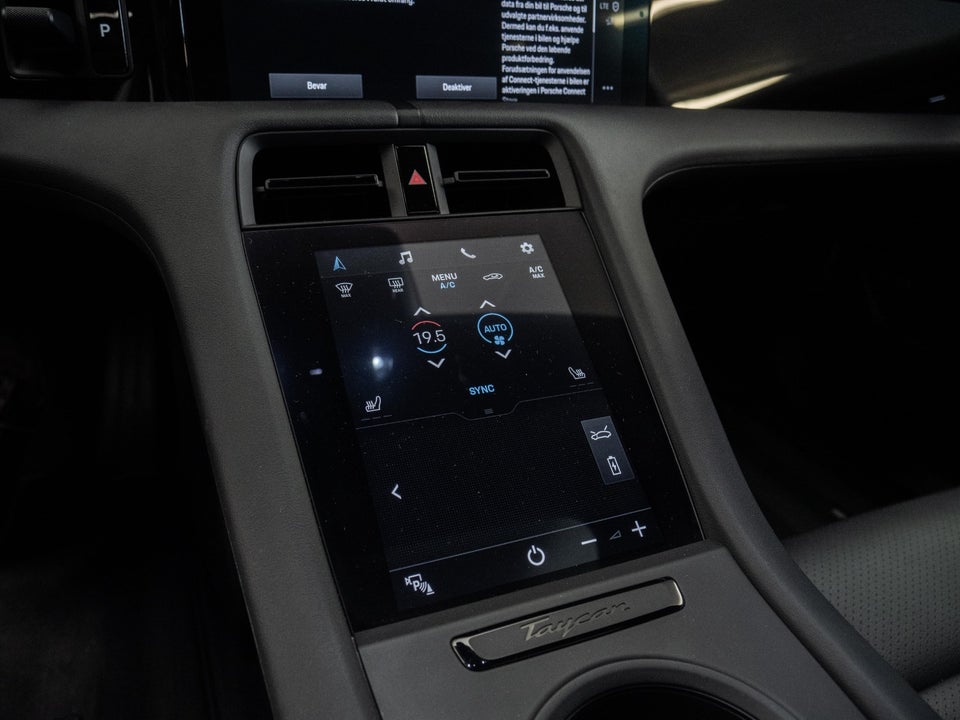 Porsche Taycan Performance+ 4d