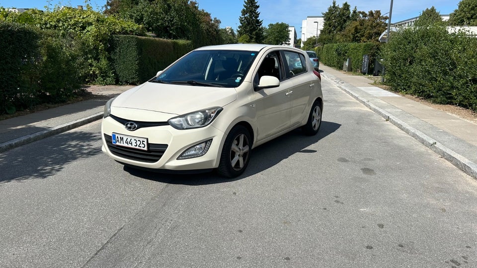 Hyundai i20 1,25 Comfort 5d