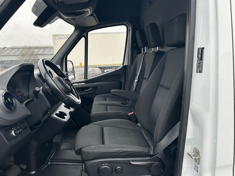 Mercedes Sprinter 317 2,0 CDi A2 Kassevogn aut. RWD