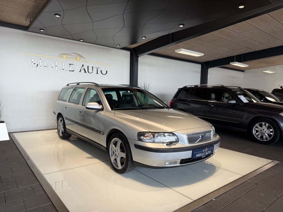Volvo V70 2,4 T 5d