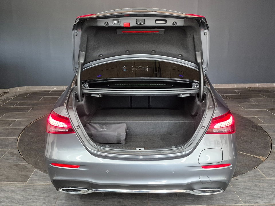 Mercedes E300 de 2,0 AMG Line aut. 4d