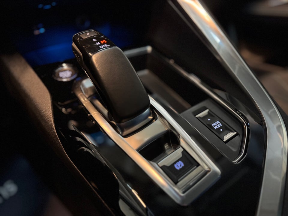 Peugeot 3008 1,6 Hybrid Allure Pack EAT8 5d