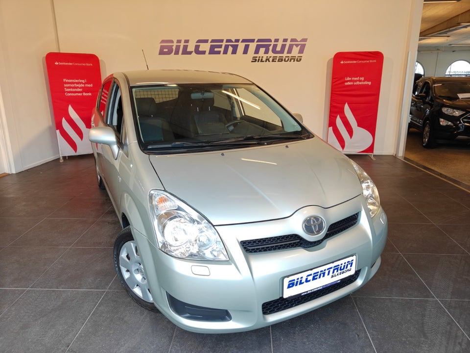 Toyota Corolla Verso 1,6 VVT-i Terra 5d