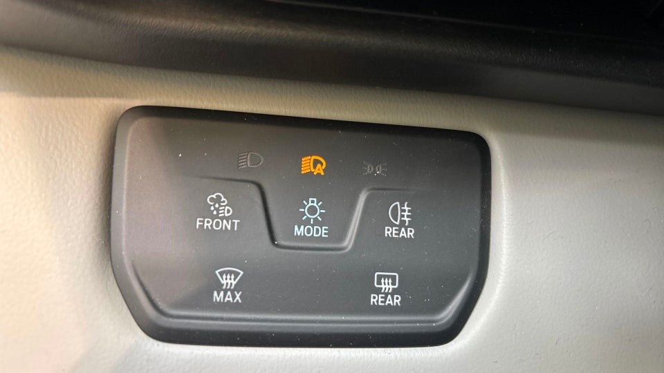 Ford Explorer 77 Premium Extended Range 5d