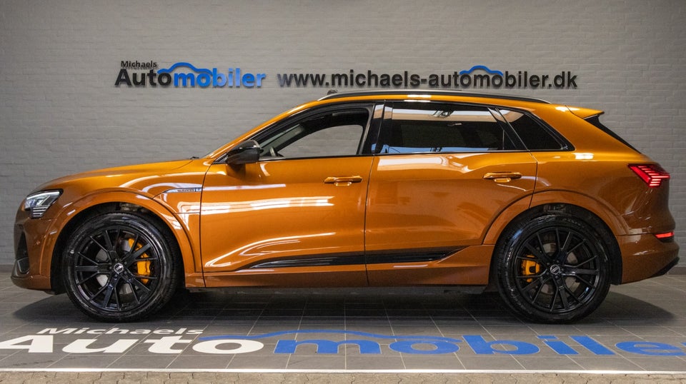 Audi e-tron 55 S-line quattro 5d