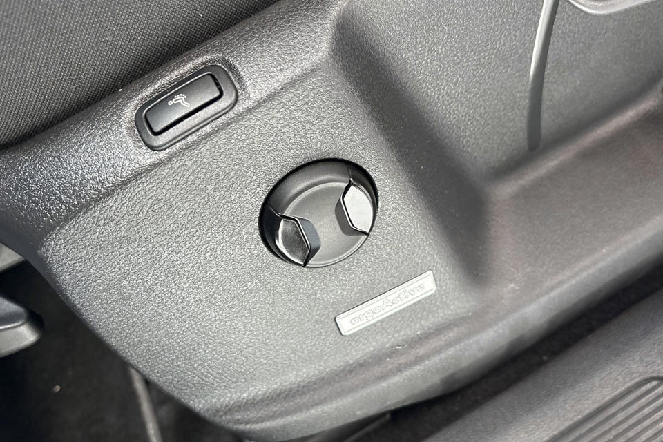 VW Touran 1,5 TSi 150 Highline Family DSG 7prs 5d