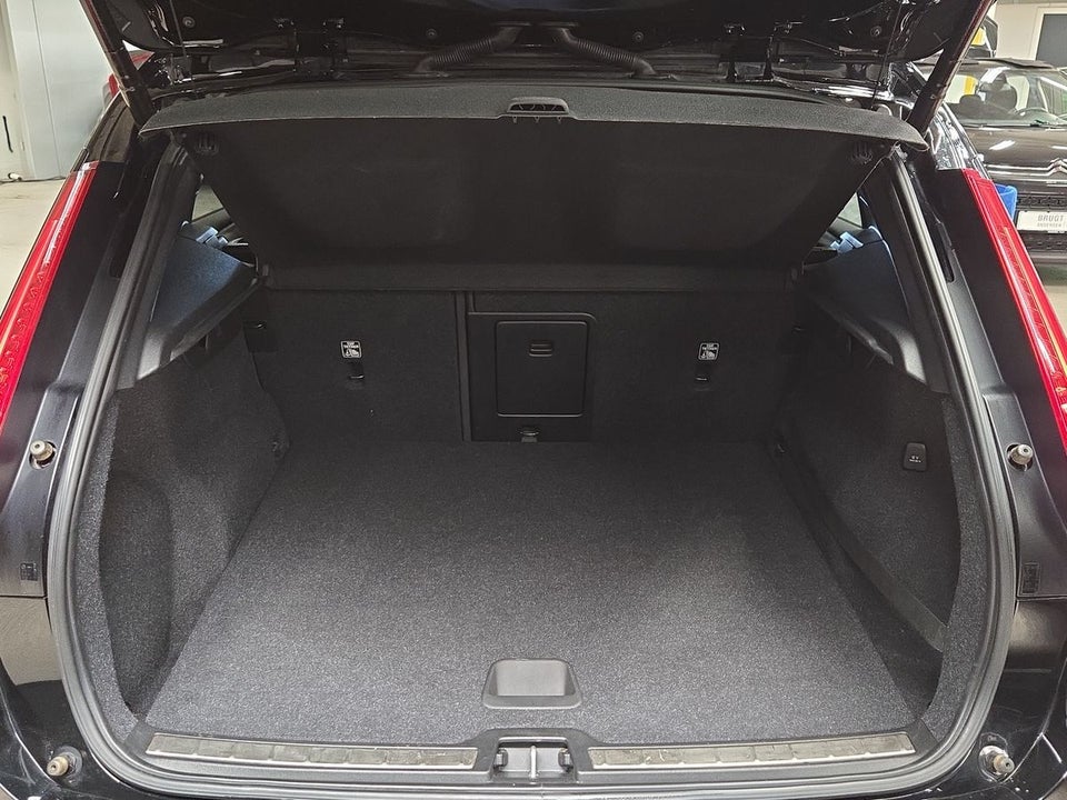 Volvo XC40 1,5 T5 ReCharge R-Design aut. 5d