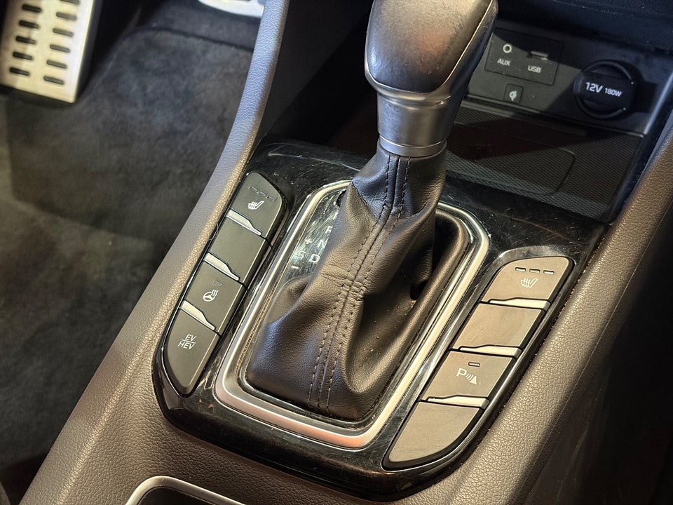 Hyundai Ioniq 1,6 PHEV Premium DCT 5d