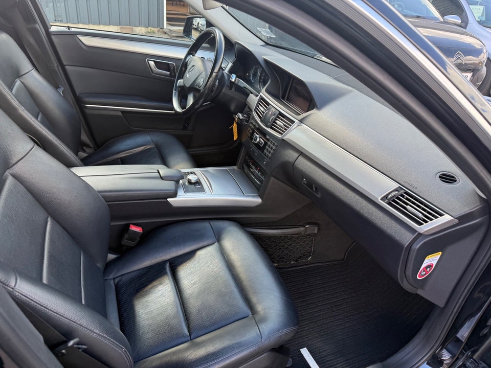 Mercedes E200 2,2 CDi Avantgarde stc. aut. 5d
