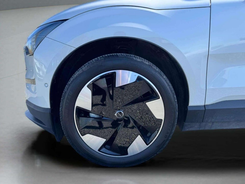 Volvo EX30 Extended Range Ultra 5d