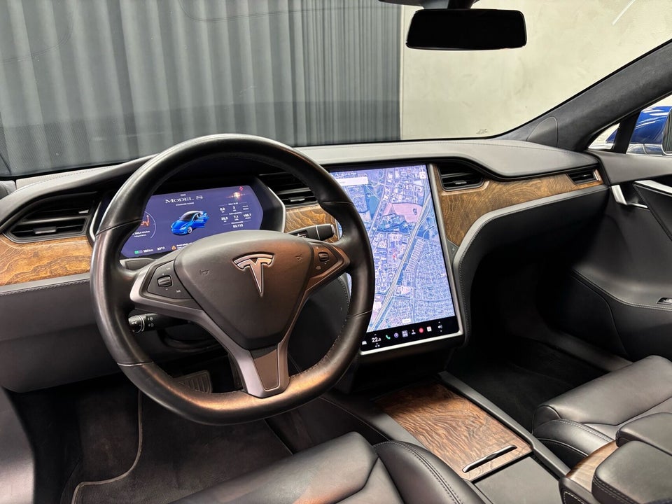 Tesla Model S Standard Range AWD 5d